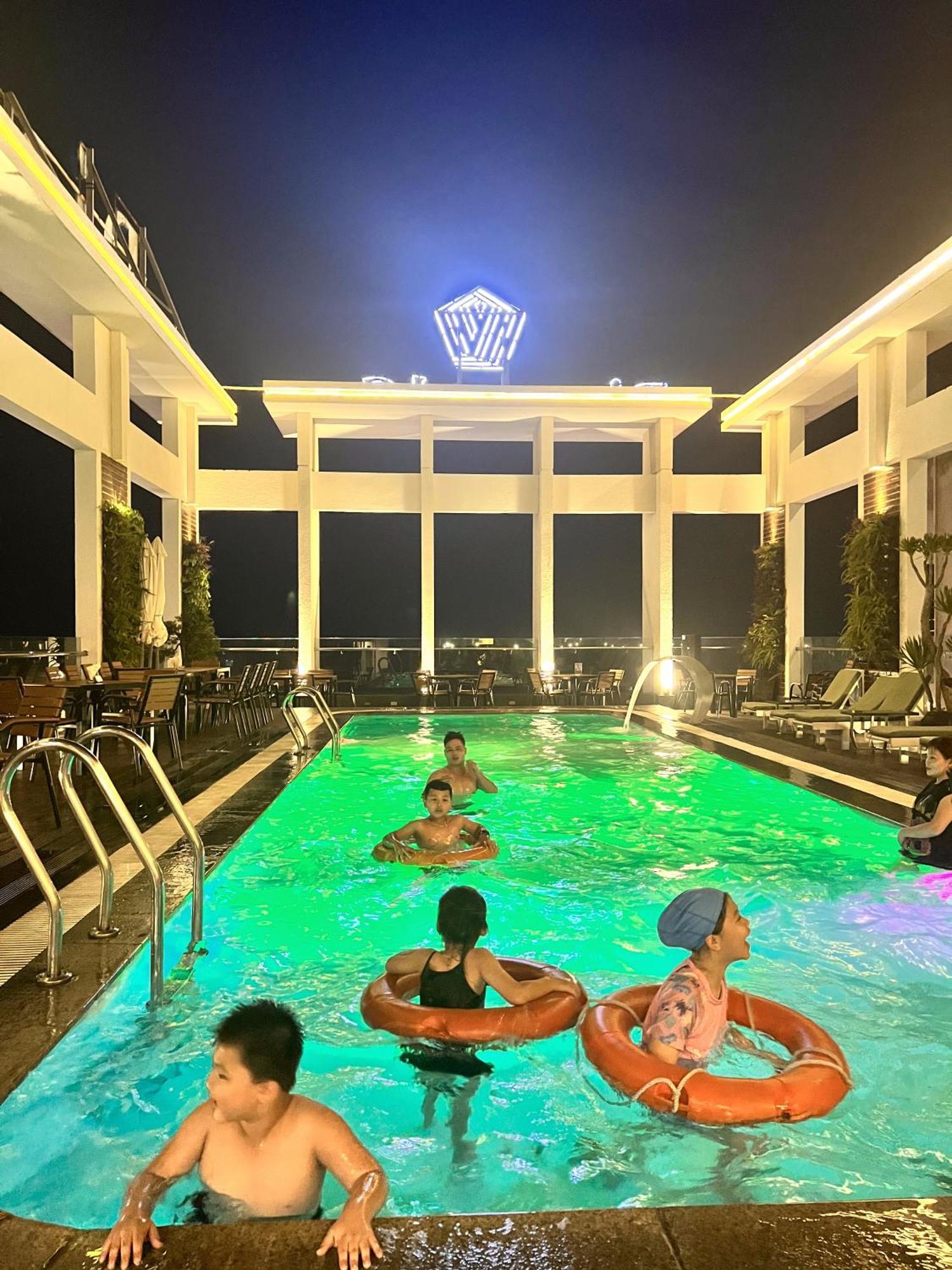 Diamond Sea Hotel Da Nang Bagian luar foto